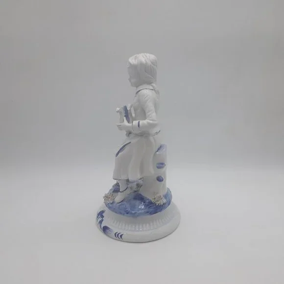 Capodimonte Statue - Picture 3 of 11